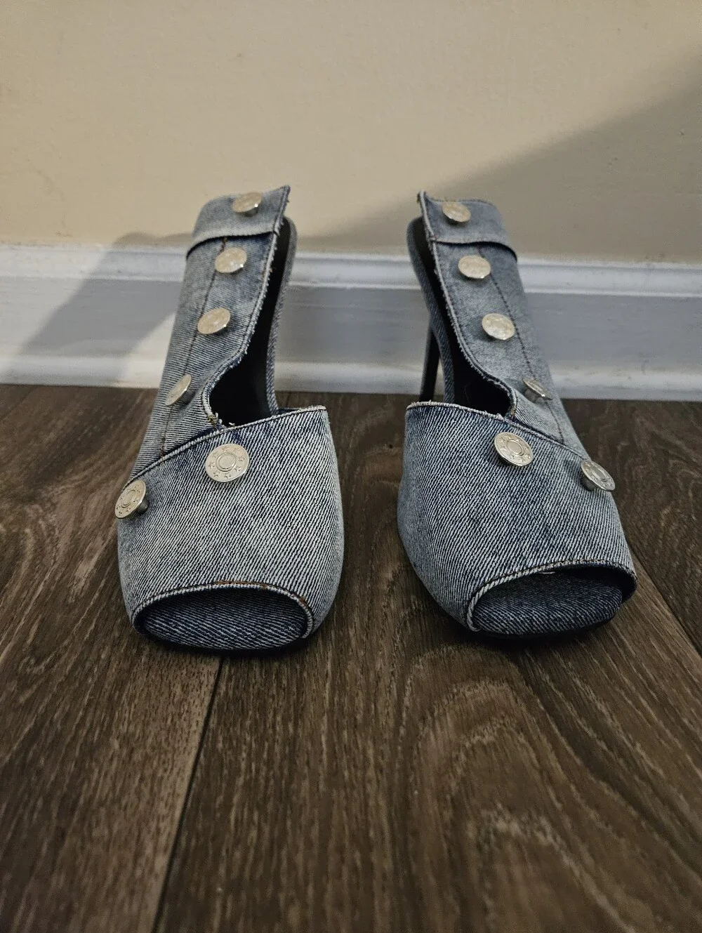 Fashion Nova Denim Button Peep-Toe Heels - Blue, Size 10